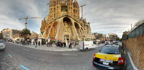 La Sagrada Familia (exterior)