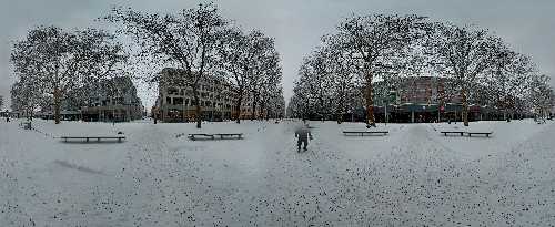 Hauptstraße im Schnee